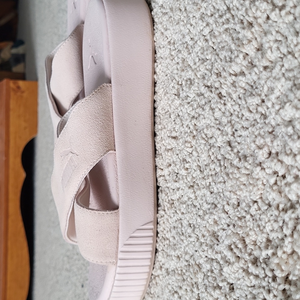 Puma Platform Slides - Picture 4 of 7